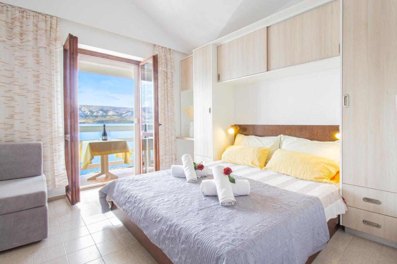 Apartments Galapagus privat beach&boat dock Metajna Extérieur photo