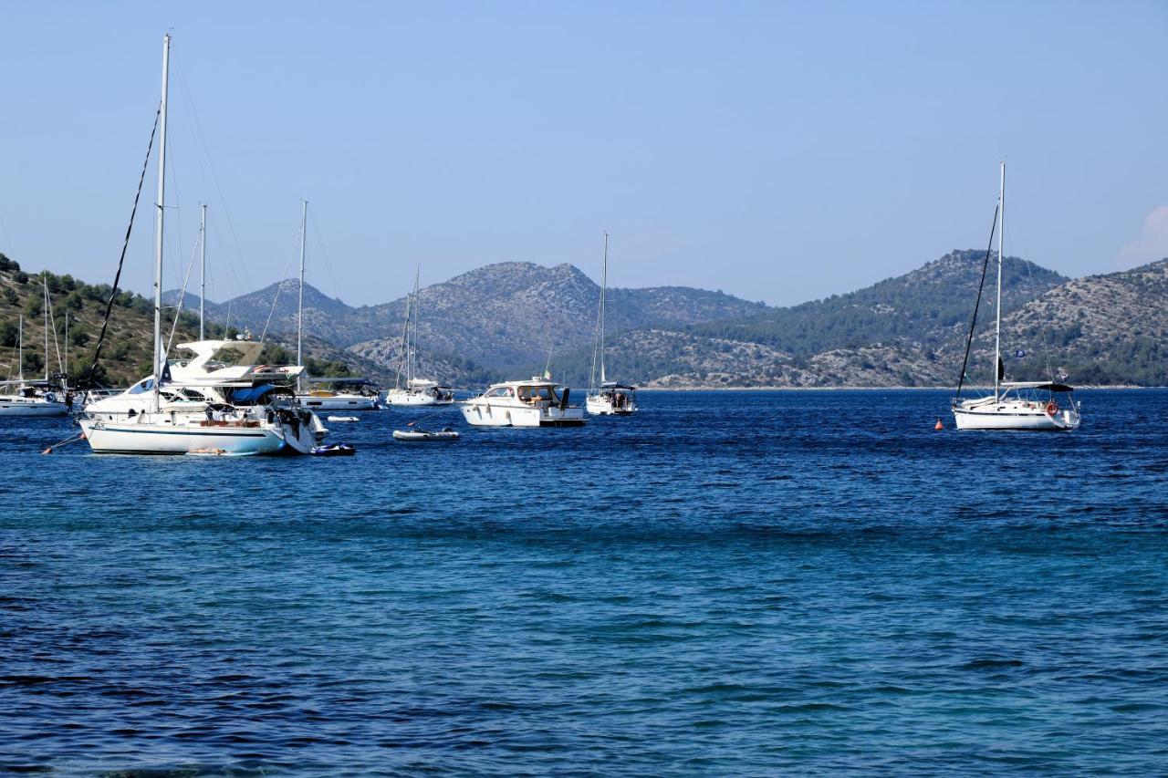 Apartments Galapagus privat beach&boat dock Metajna Extérieur photo